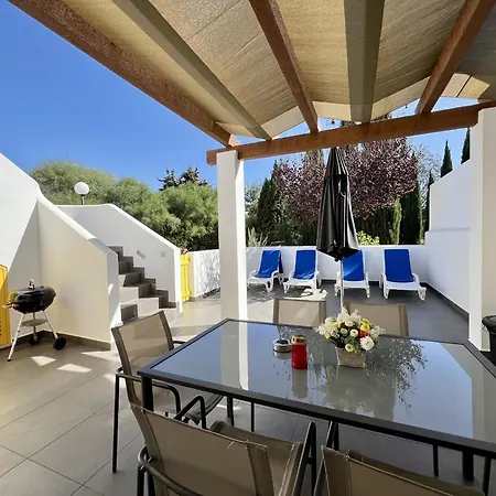 Club 2 With Pool By Homing