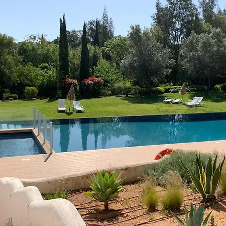 Club 2 With Pool By Homing Villa *