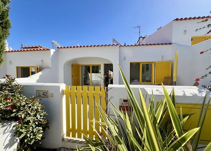 Villa Club 2 With Pool By Homing Vilamoura