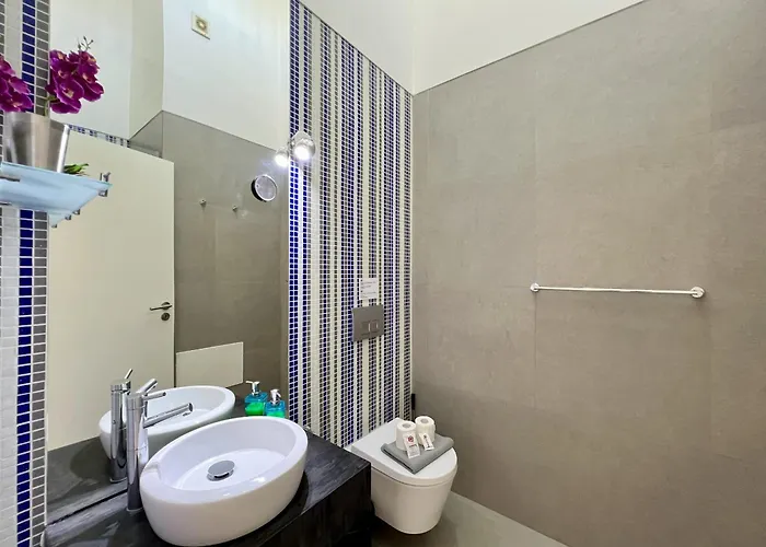 Club 2 With Pool By Homing Villa *